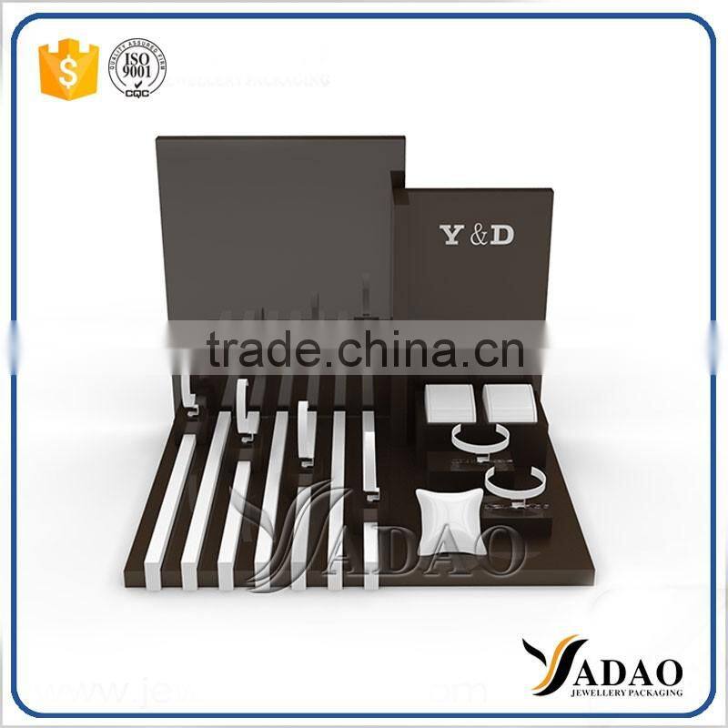 Free design and customized black acrylic i watch display stand