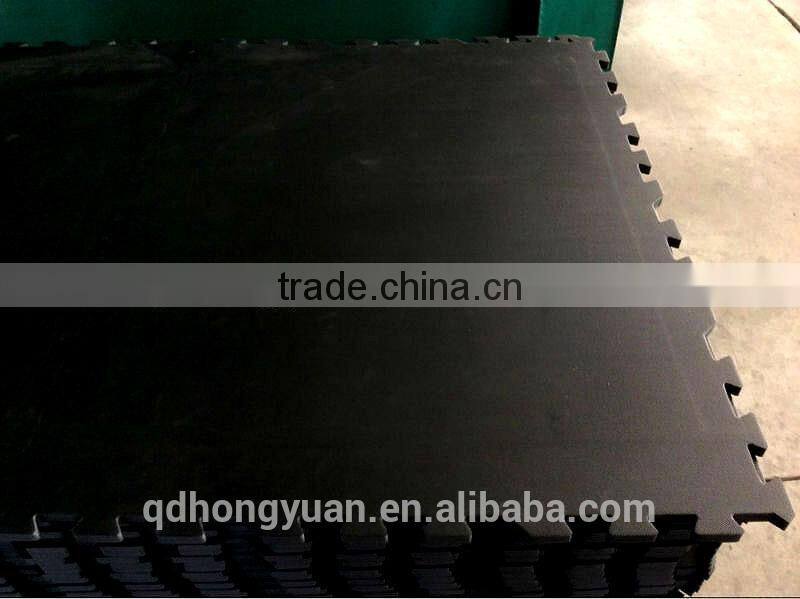 Interlocking pvc garage floor tile and mat