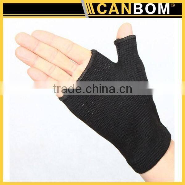 Solid And Durable Defend Sporting Gloves