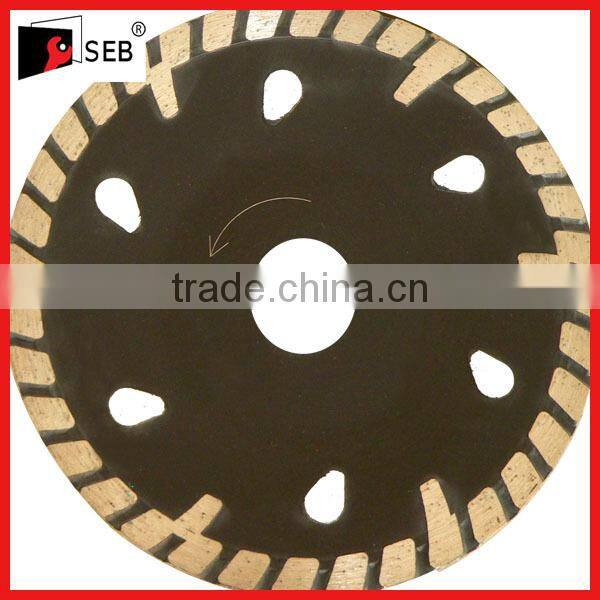 hot pressed segmented diamond circular saw blade for asphalt cutting