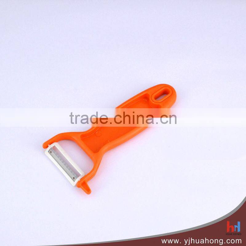Kitchen Gadget Vegetable Peeler with Plastic Handle