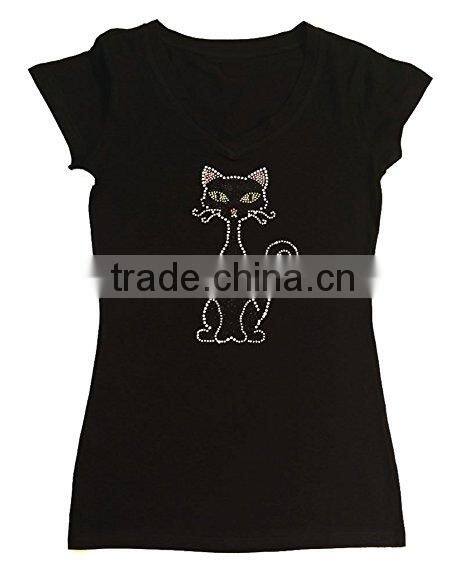 Womens Fashion T-shirt with Black Cat in Rhinestones