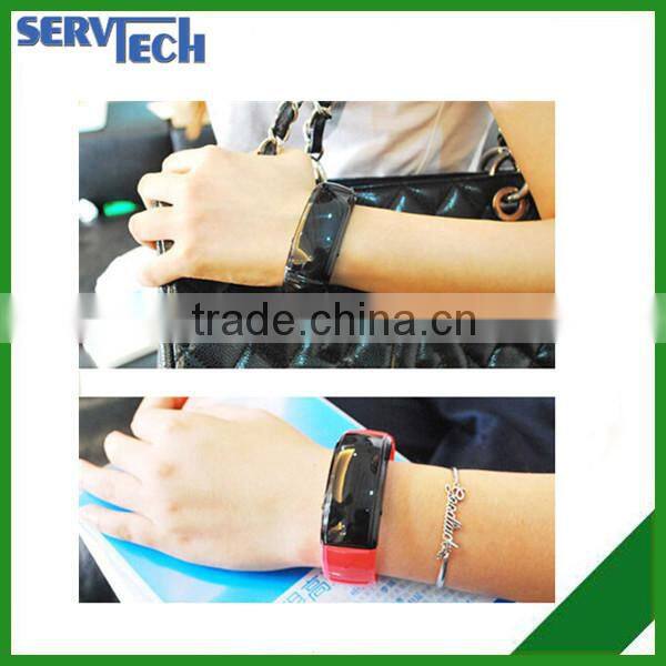 Cheap bluetooth watch for iPhone, TFT lcd smart watch, touch screen watch mobile phone