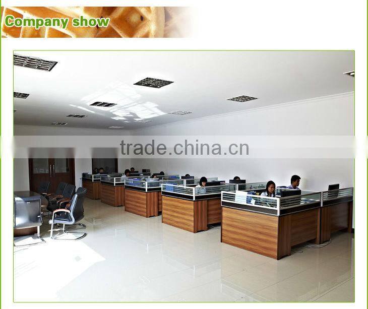 Single plate rotating electric waffle baker / waffle maker