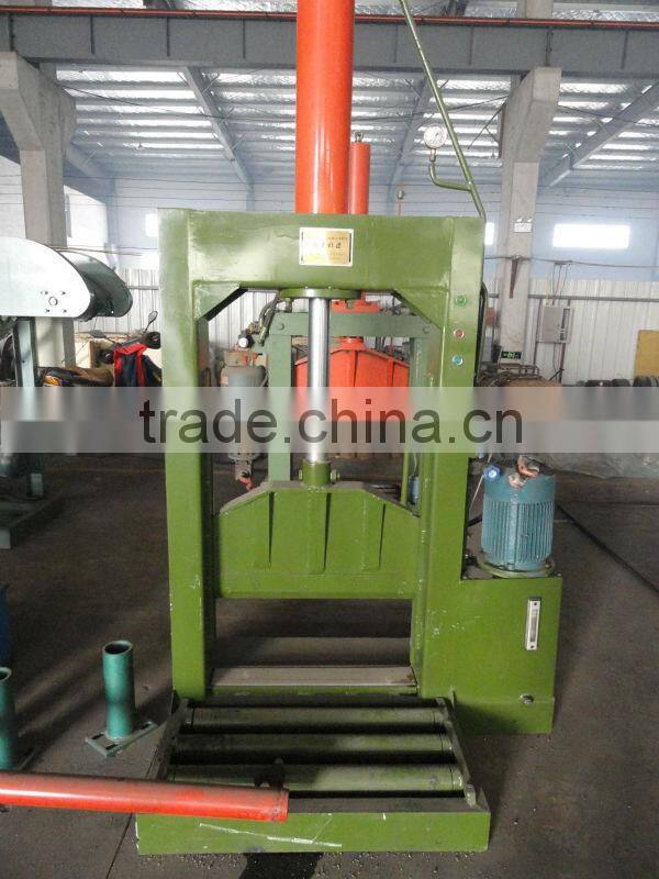 Single knife hydraulic rubber piece cutter