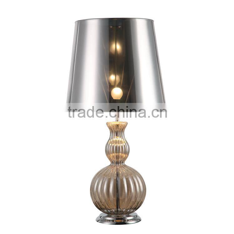 2015 New design Bedside Antique Classic Power Outlet diy desk lamp with unique lampshade and metal base