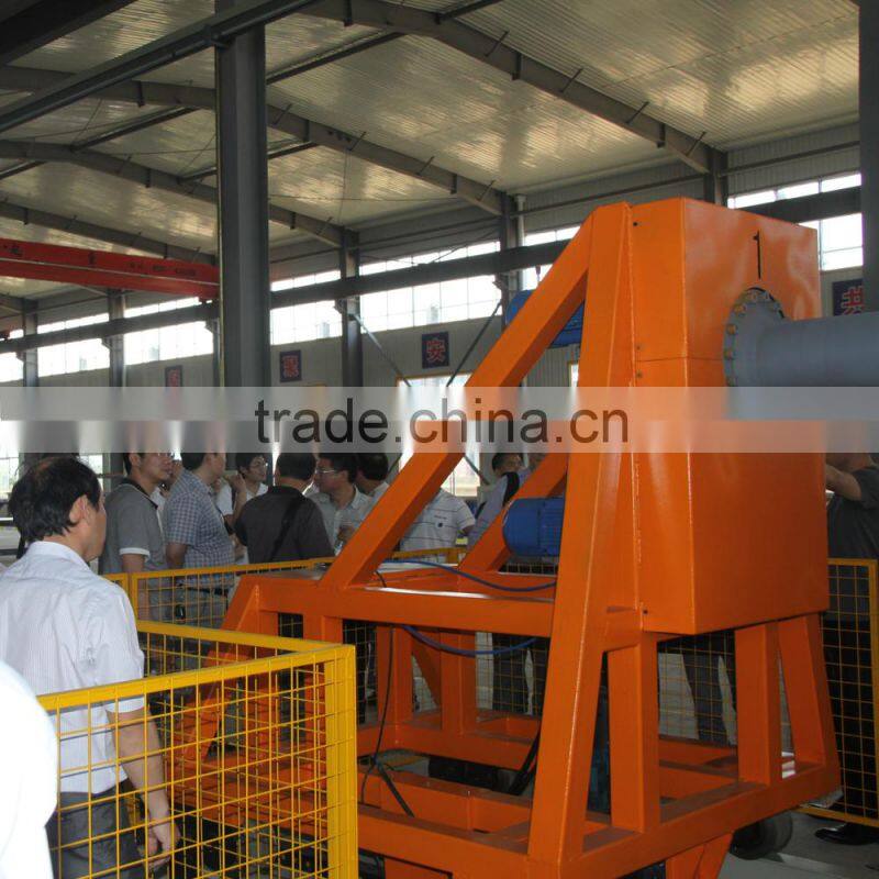 Automatic Shuttle Rotomolding Machine to produce plastic products