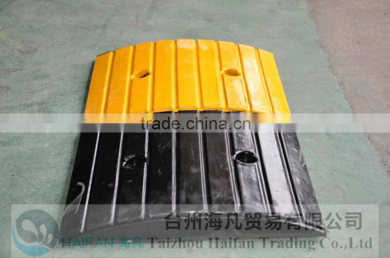 500*300*40mm New Products rubber speed bump for Crossroads /High quality hot sell rubber speed bump used in Intersection
