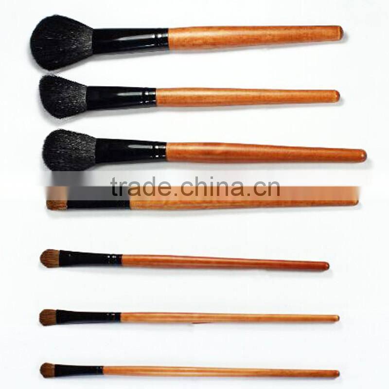 16pcs Free Makeup Samples Wooden Handle Brush