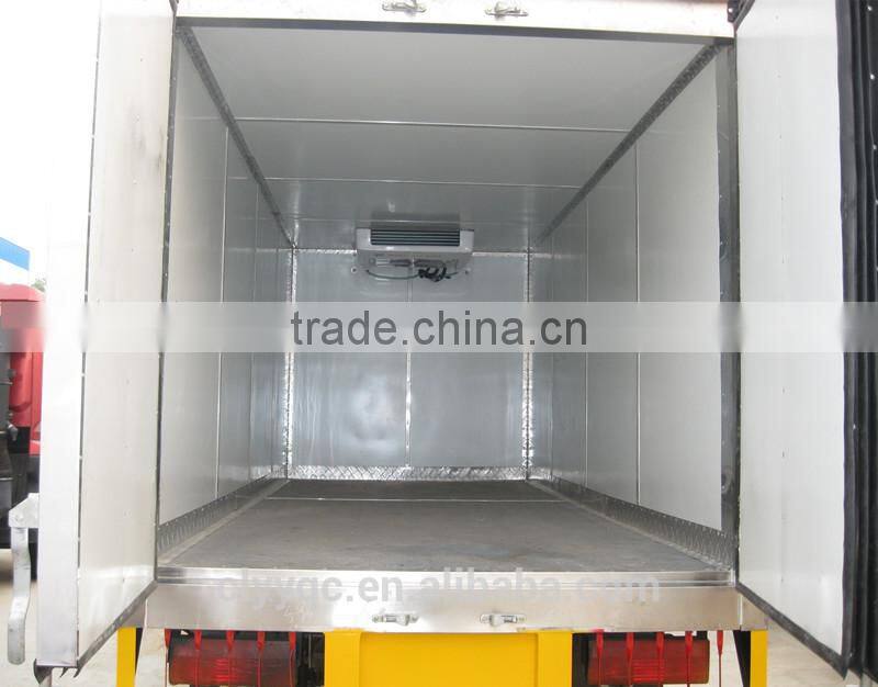 Dongfeng Kingrun 4X2 refrigeration truck,luxury truck