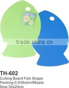 plastic cutting board fish shape