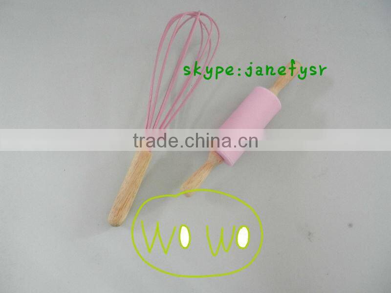 non-stick silicone rolling pin with wooden handle