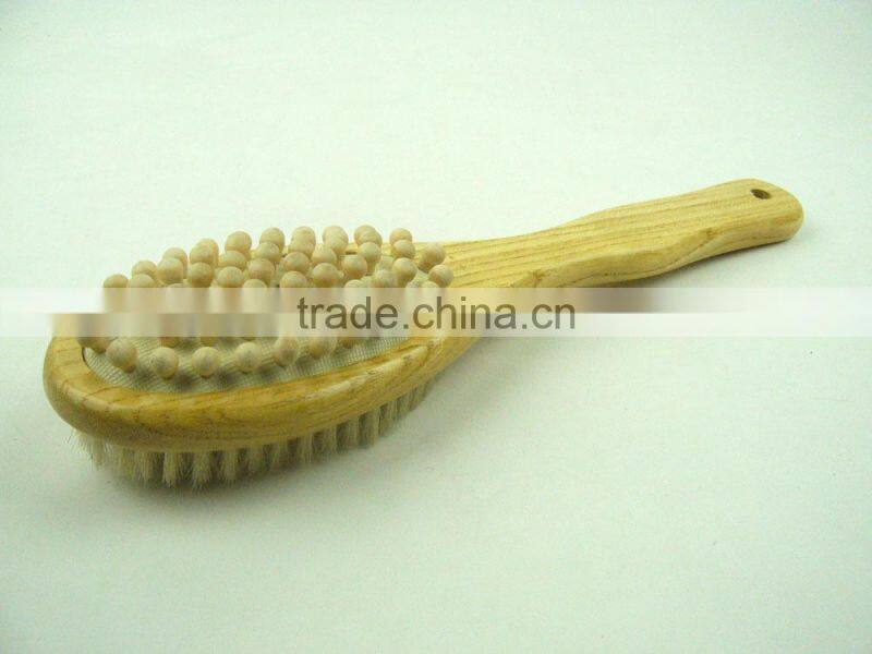 Wood Bath Brush With Natural Bristle oval Head with massager dot