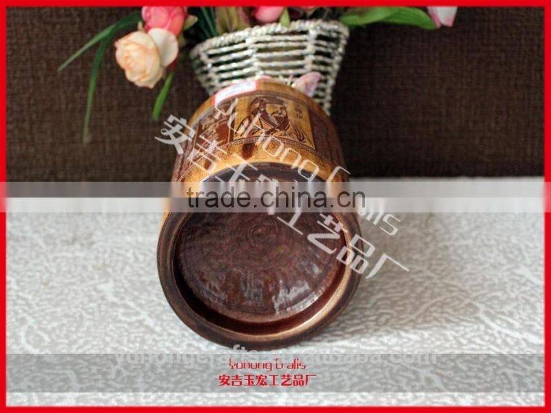 Big and natural pen holder