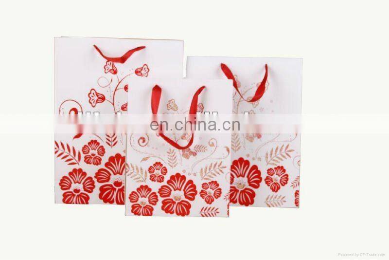 2012 New Fahion Design Paper Wedding sweet gift bag
