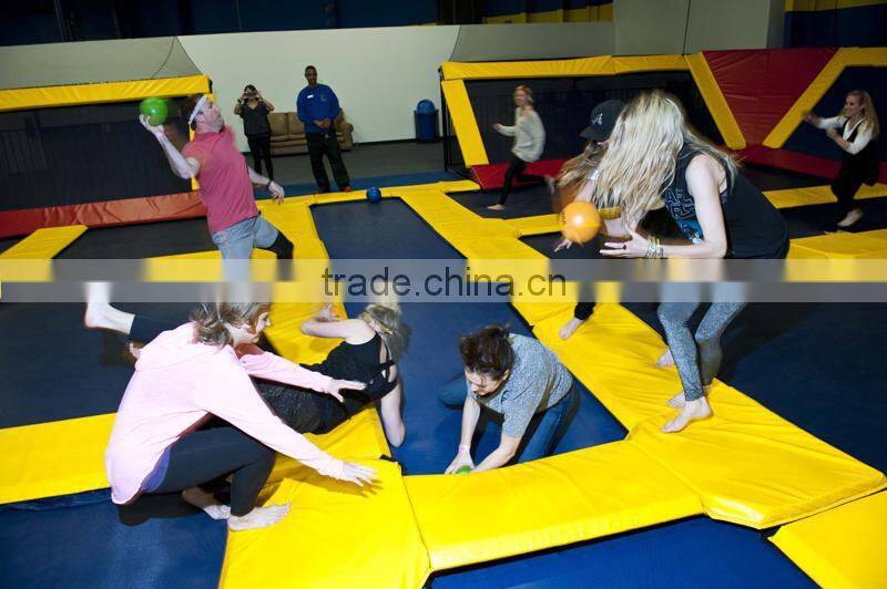 CE & TUV CertifictesChina Professional Square trampoline