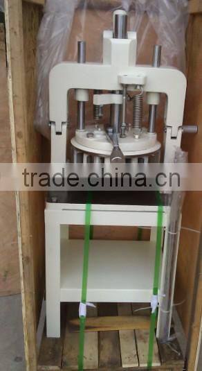 Dough divider machine by hand