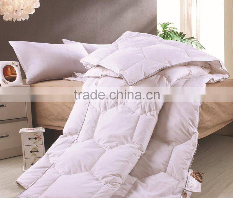 Continuous computerized single needle quilting machine mattress machine