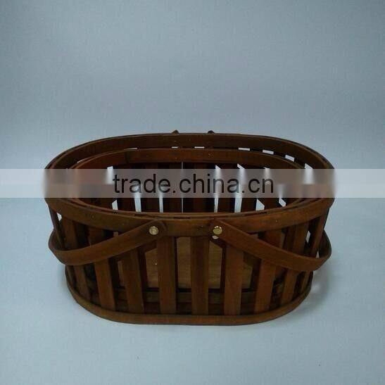 Closet floor basket with stiff swing handles