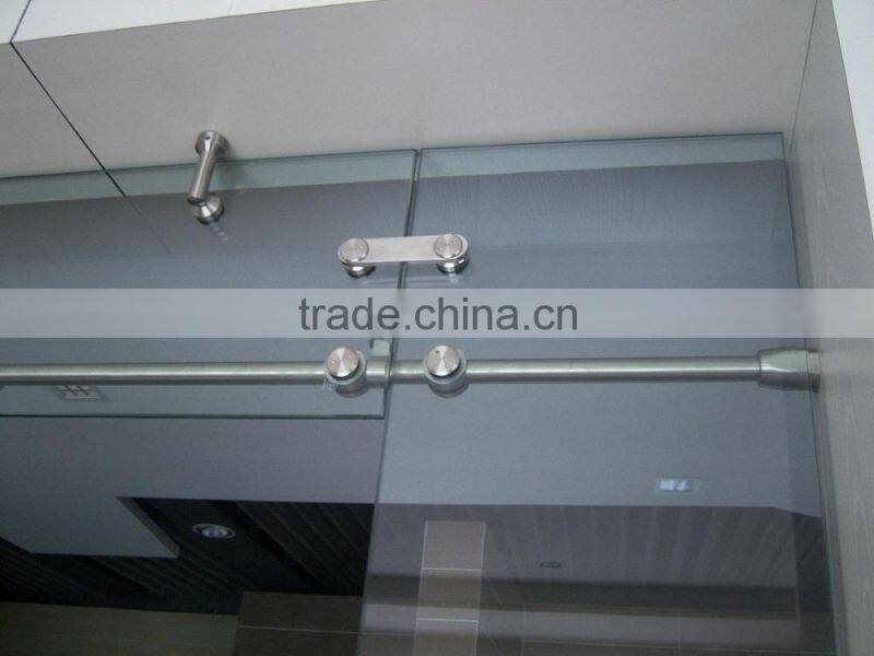 Europe standard delivered on time 316 glass corner connectors accessories