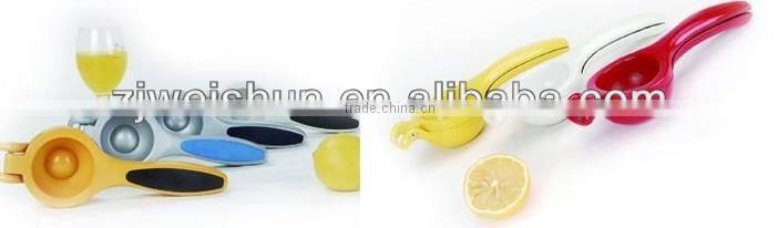 Artistic hand juicer lemon squeezer