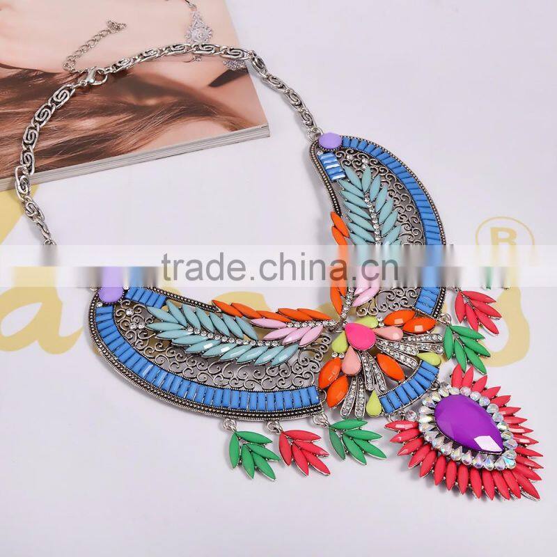2016 latest design beads necklace flower statement jewelry for women