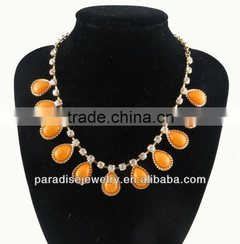 Vintage Gold Chain Oval Resin with Rinestone Necklace-N330050