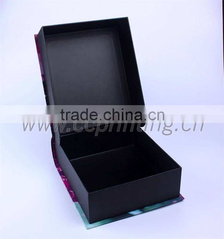 Custom luxury gift wedding candy box with ribbon
