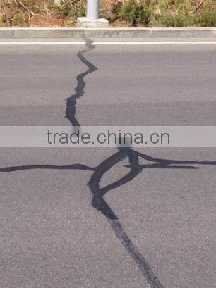 Mounted road crack sealing machine construction