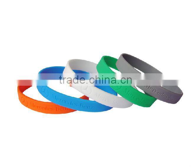 Bulk fashion slicone toy bracelet sport silicon rubber bangle