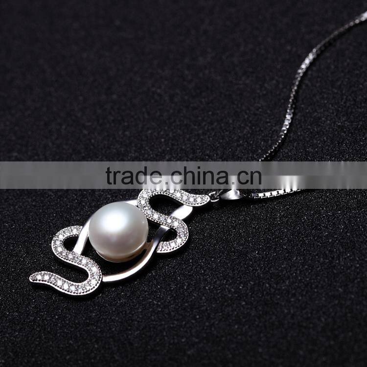 feshwater pearl pendant neacklace