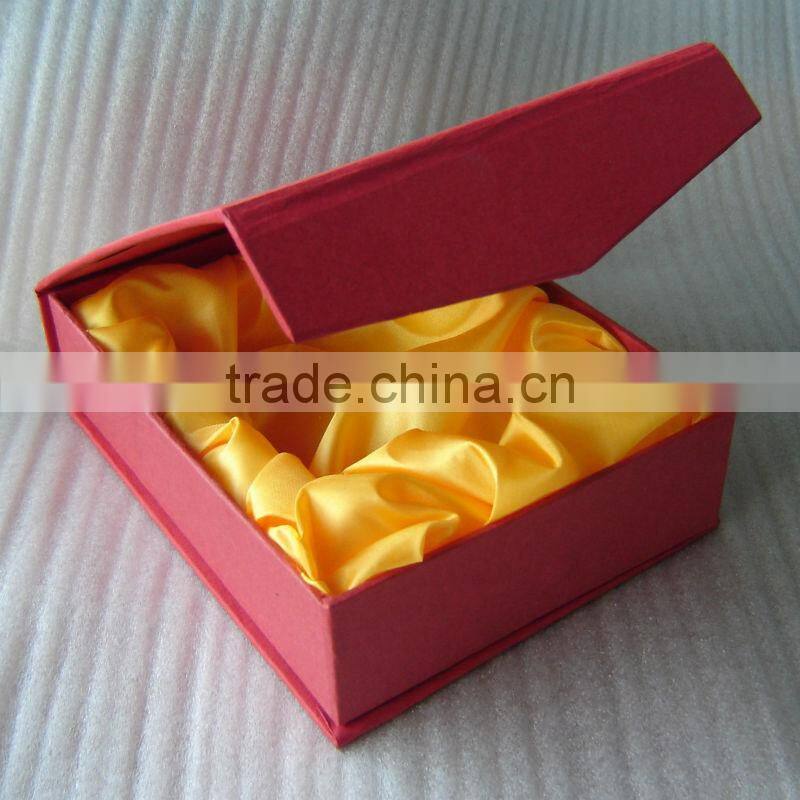 wooden award plaques with one golden star