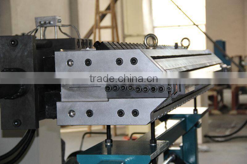 Plastic Extruded Sheet Forming Machine