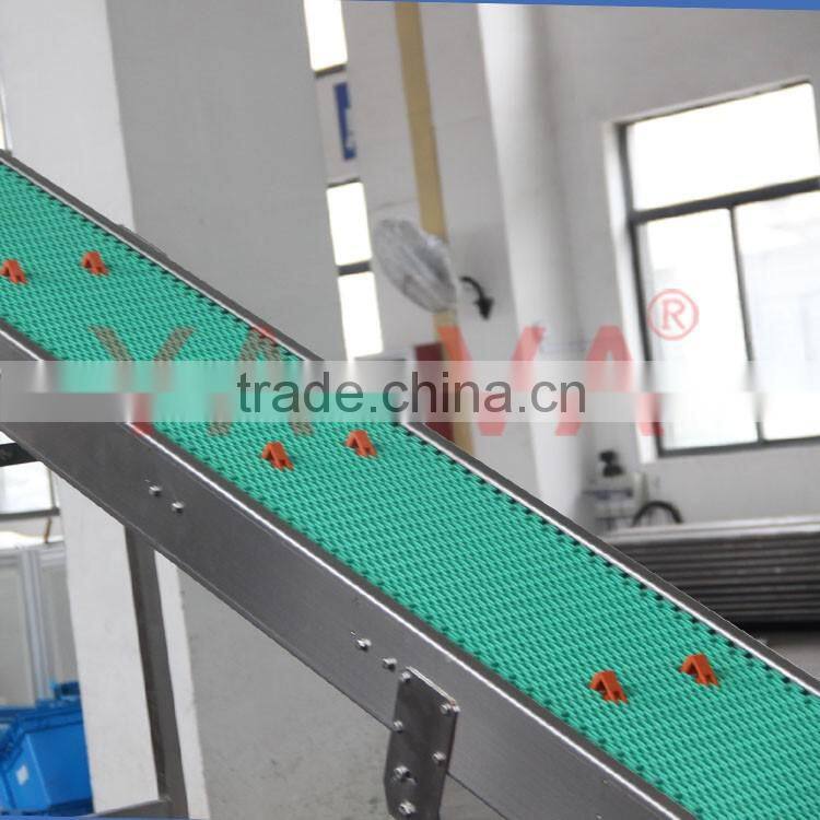 Oblique Material Conveyor for Lifting