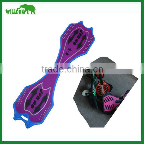 2 wheels plastic skateboard