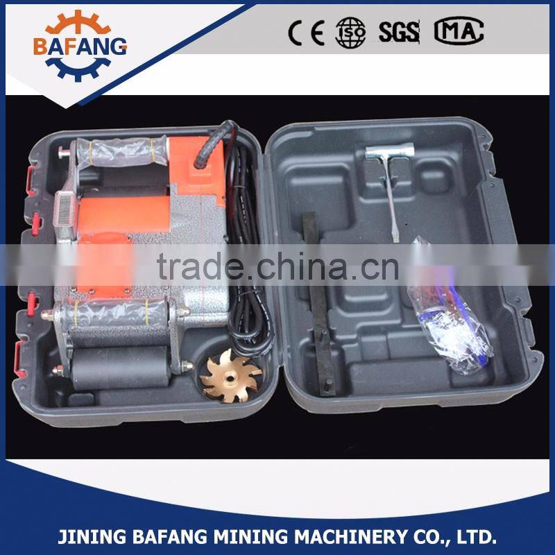 Electric concrete wall grooving machine