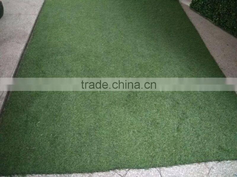 Decorative artificial grass floor mats