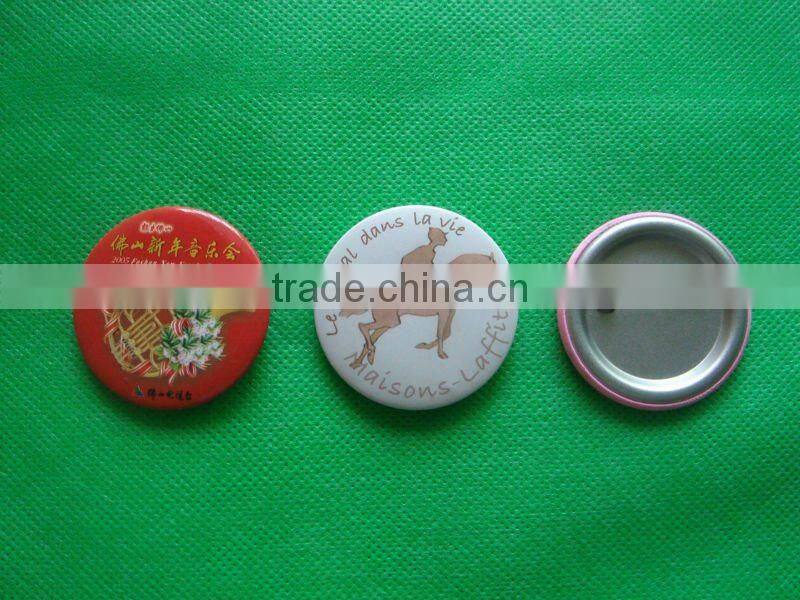 Customized button badge