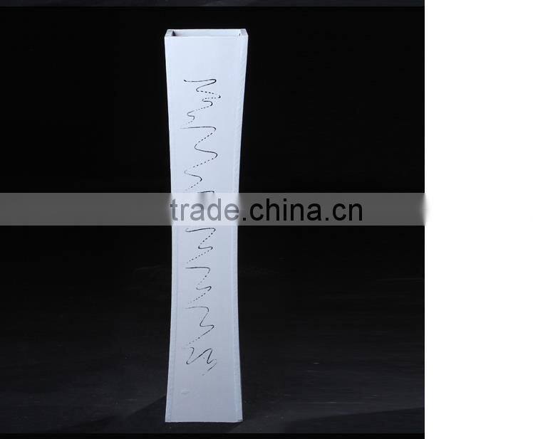 Delicate high grade solid wood single flower vase