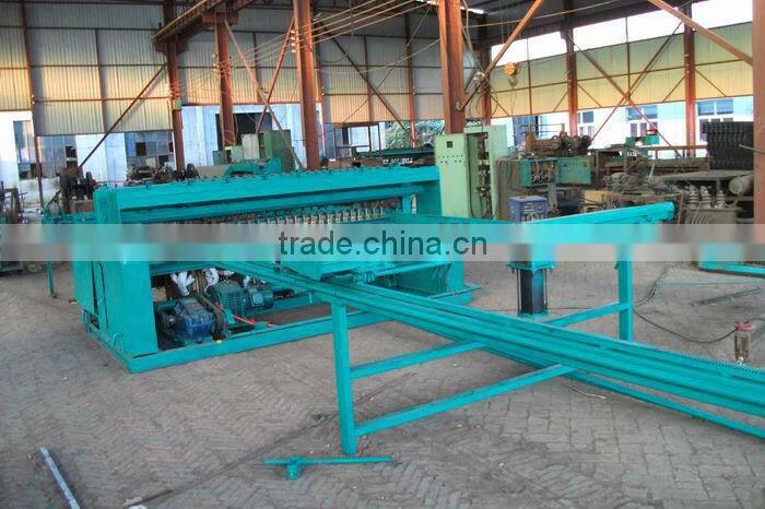 CE certificate curved metal wire mesh fence for sale on alibaba express