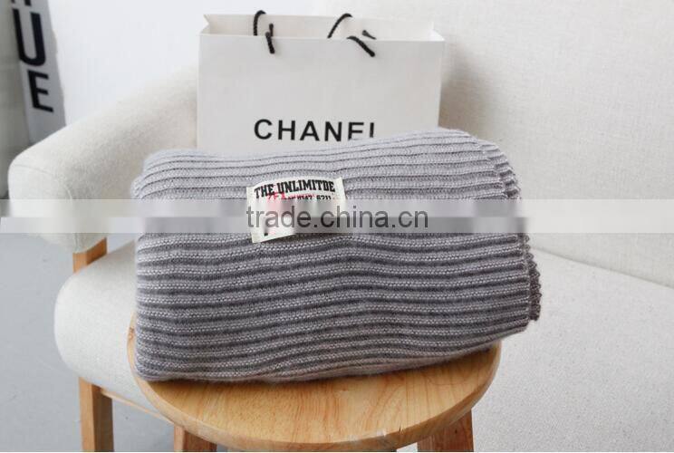 New Design Korean Young Lady Fashion Stripe Knitted Woolen Scarf