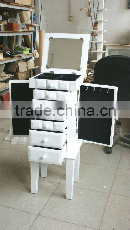 Standing jewelry display cabinet