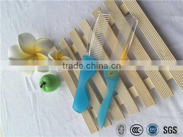 Professional hotel and travel plastic folding comb
