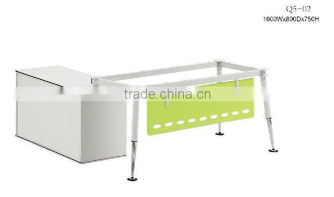 beauty salon receptin table