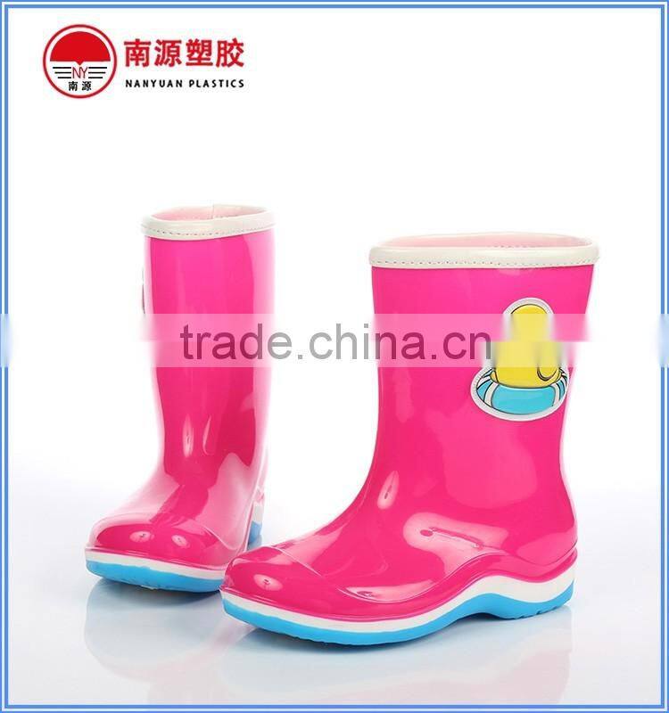 Children rain boots with optional LED light