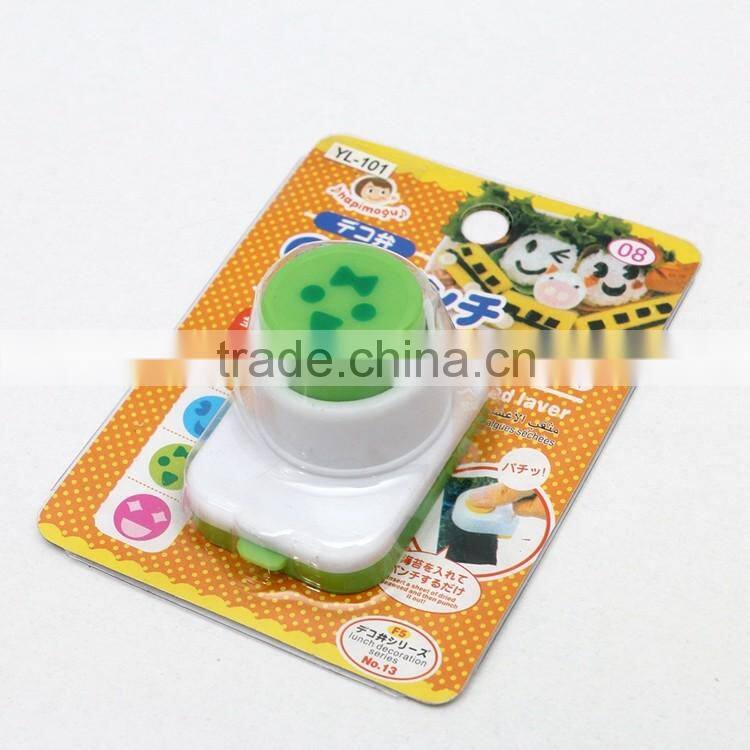 YL-101 Wholesale custom cartoon expression mold plastic sushi cake tool plastic rice mold
