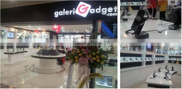 Security Display Hook with price tag