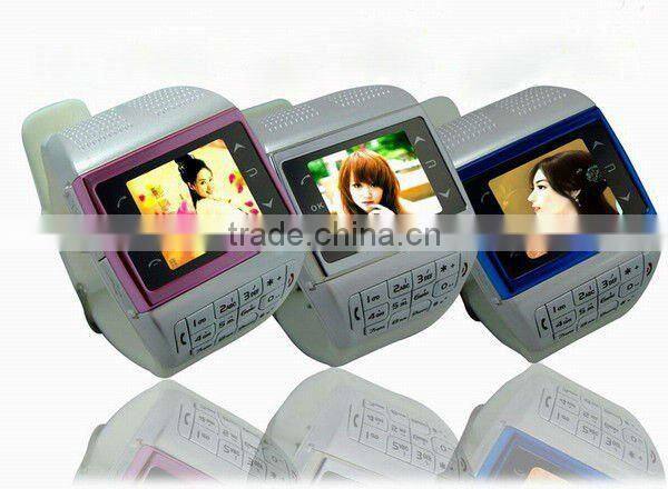 V6 watch mobile phone1.33 inch 260K color TFT touch screen1.3 Mega pixel camera