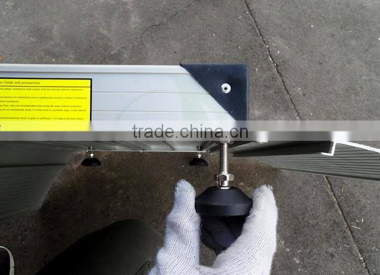 Lightweight aluminium alloy ramp