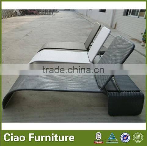 Outdoor all weather colorfast rattan wicker beach sun lounger